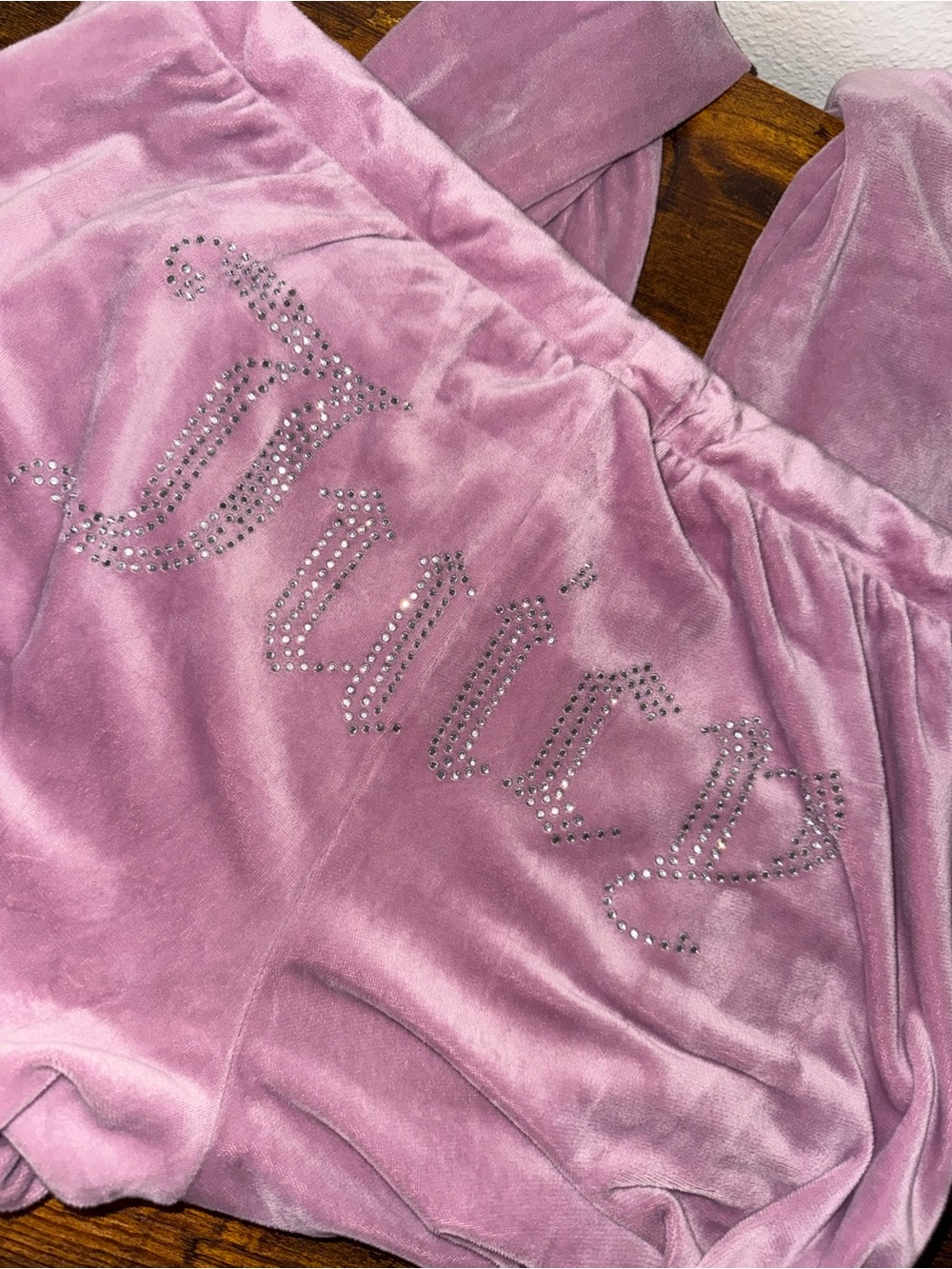 Juicy Couture Dusty Pink Velour Rhinestone Lounge Set Size M - Picture 3 of 3